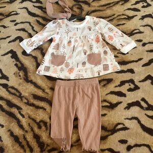 Adorable Baby Outfit with Headband